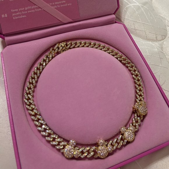 Diamond Dolls Co - Elegant Necklace with Mickey Accents - Picture 4 of 6